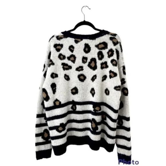 LPAxREVOLVE Sweater 225 in Leopard Stripe - Picture 4 of 6
